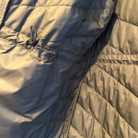 Women’s The North Face heathered olive green coat. XL. - Picture 4 of 4